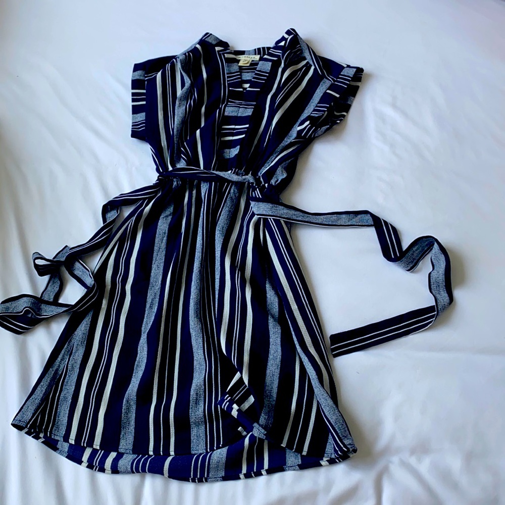 Monteau Navy and white XS dress